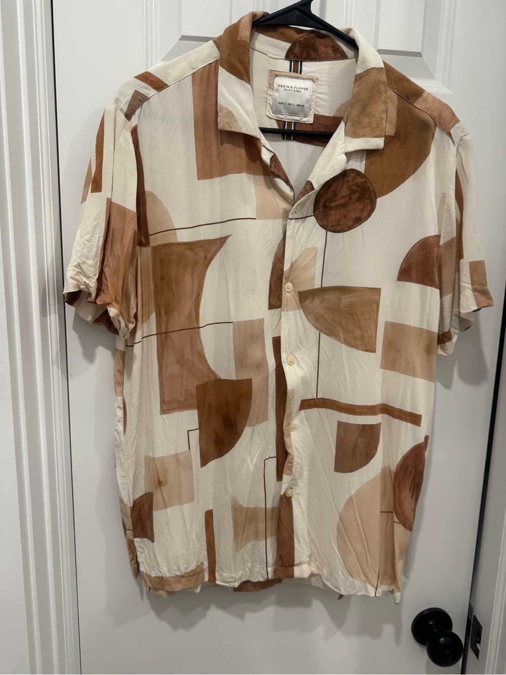Denim & Flower Brown and Cream Geometric Short Sleeve Button-Down Shirt